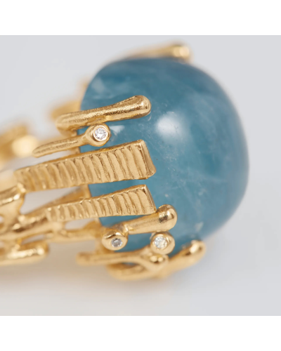 Ole Lynggaard Copenhagen Ring Large in Gold with a Blue Aquamarine and Diamonds (horloges)